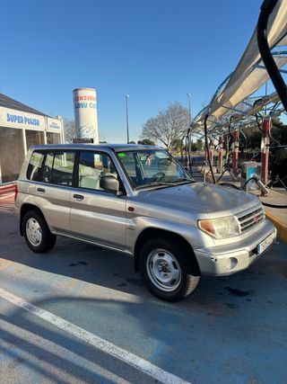 mitsubishi montero io 4x4