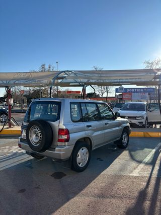 mitsubishi montero io 4x4