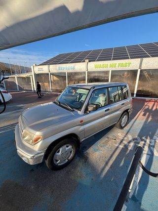 mitsubishi montero io 4x4