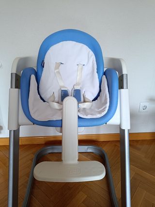 Trona Chicco I sit.
