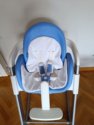 Trona Chicco I sit.

