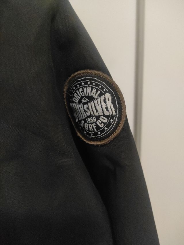 Abrigo quicksilver. Talla 12 años