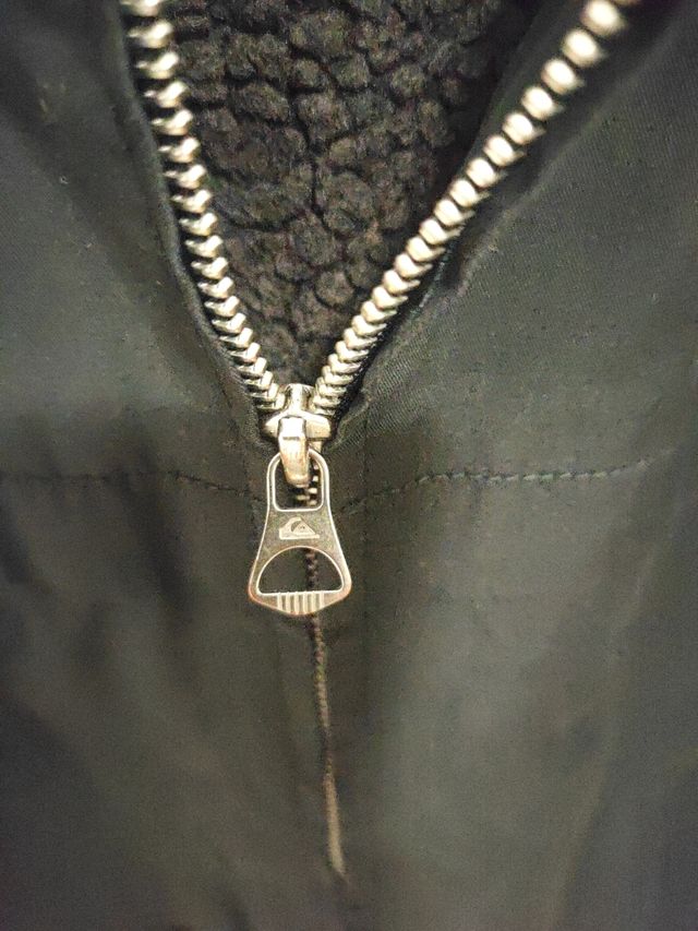 Abrigo quicksilver. Talla 12 años