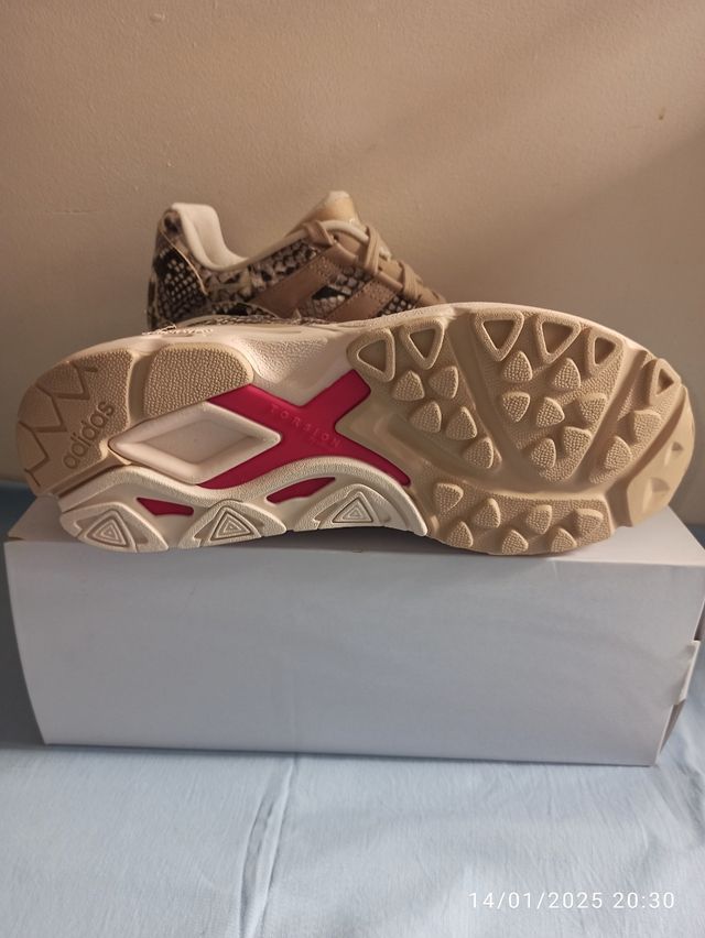 Zapatillas Adidas LXCON 94 talla 42/8'5USA