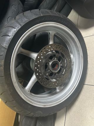 Llanta yamaha fz6