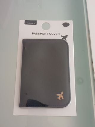 REBAJADO,DOS CARTERAS PASAPORTE