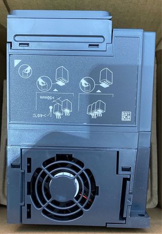 Variador Velocidad Schneider Altivar ATV320U04N4C