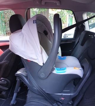 Silla coche bebe chicco oasis isize isofix incluid