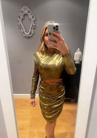 Vestido dorado de fiesta