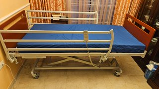 Cama ortopédica articulada