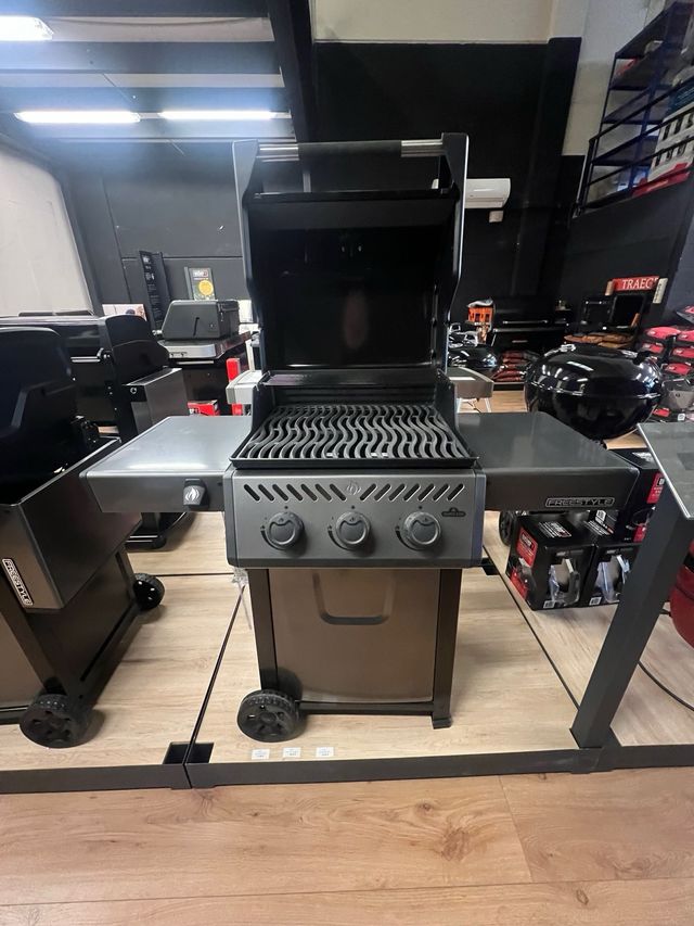 Barbacoa de Gas Napoleon Freestyle