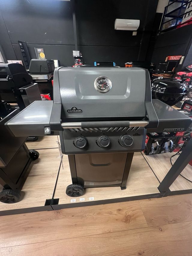 Barbacoa de Gas Napoleon Freestyle