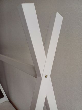 Cama Tipi Montessori, colchón y almohada.