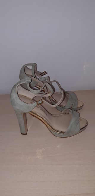 Sandalias