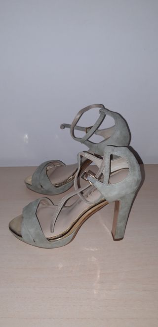 Sandalias