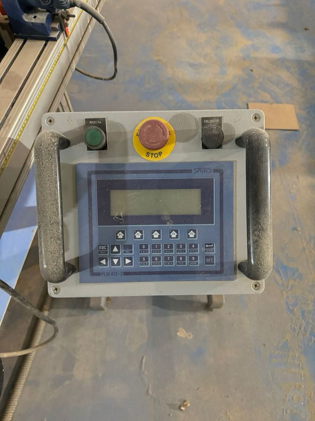 Mecanizadora puertas cnc