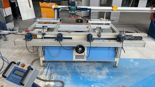 Mecanizadora puertas cnc