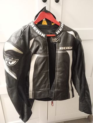 Mono moto 2 piezas Berik 