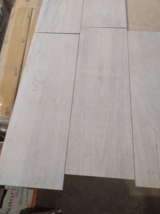 Almacén de porcelánico gran variedad en stock