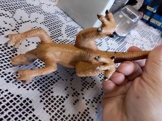 Dinosauro spinosaurus