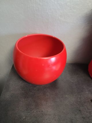 Vaso di ceramica rosso