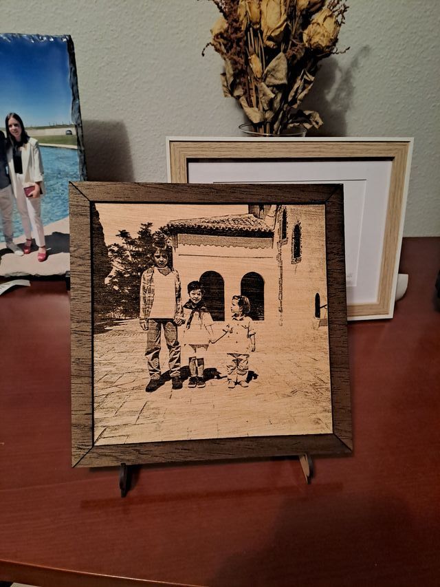Foto personalizzata incisa su legno