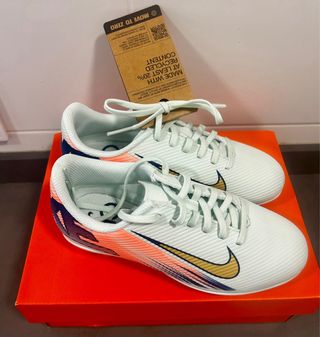 Botas de futbol Niño Nike JR VAPOR16 Club TALLA 32