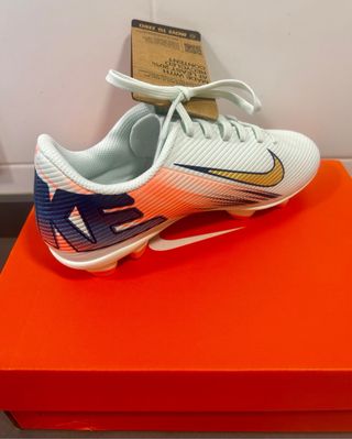 Botas de futbol Niño Nike JR VAPOR16 Club TALLA 32