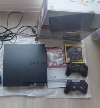PS3 Slim 250Gb  2 Mandos 2 Juegos