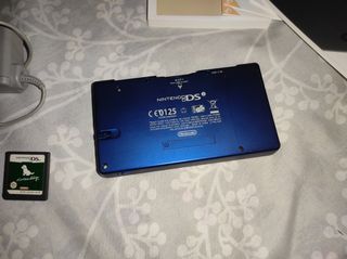 Consola Nintendo DSi con juego 