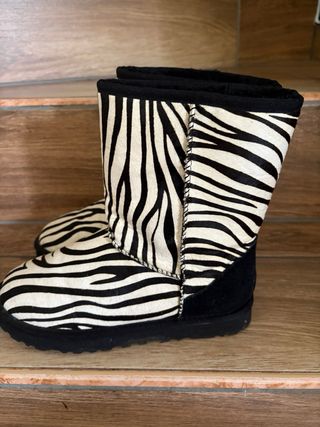 Stivali zebrati UGG