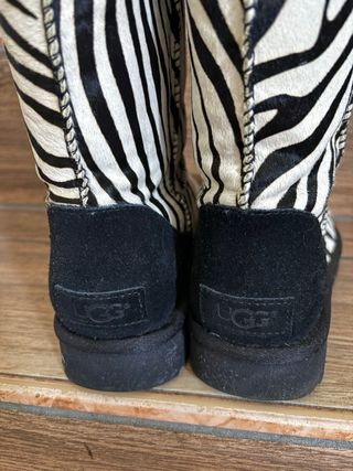 Stivali zebrati UGG