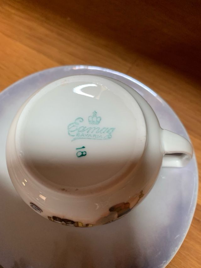 Cuatro tácitas de café