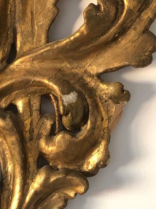 Cornucopia marco antiguo de madera