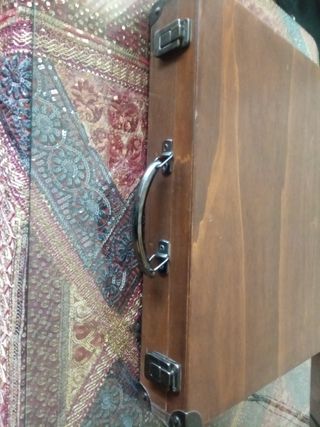 Maleta, maletín de madera 