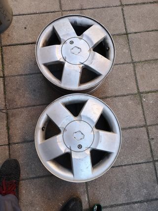 2 llantas RENAULT 15 aluminio