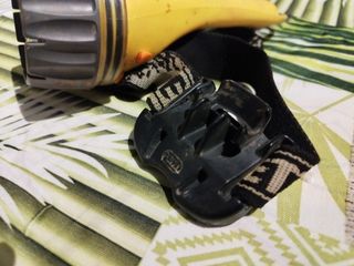 Linterna submarinismo PETZL