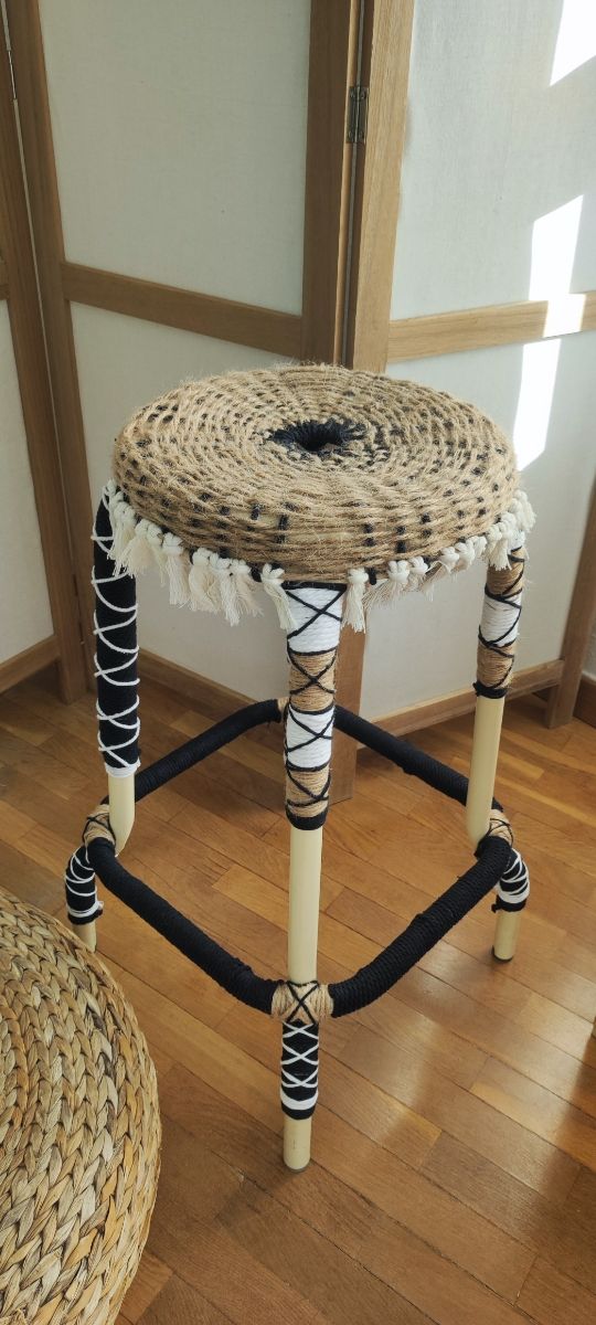 Taburete alto Ikea customizado