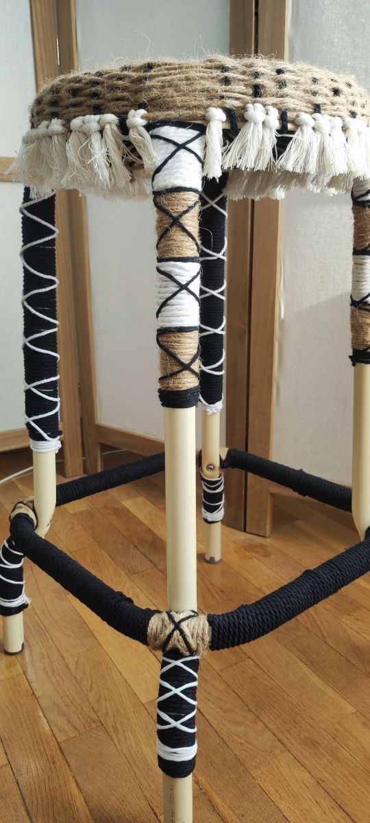 Taburete alto Ikea customizado