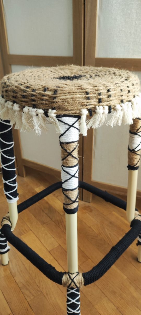 Taburete alto Ikea customizado