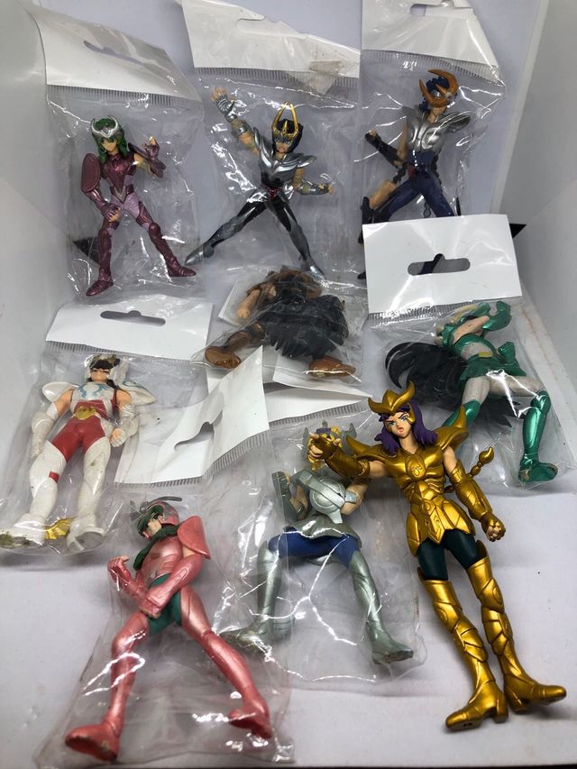 Statuette dei Cavalieri dello Zodiaco