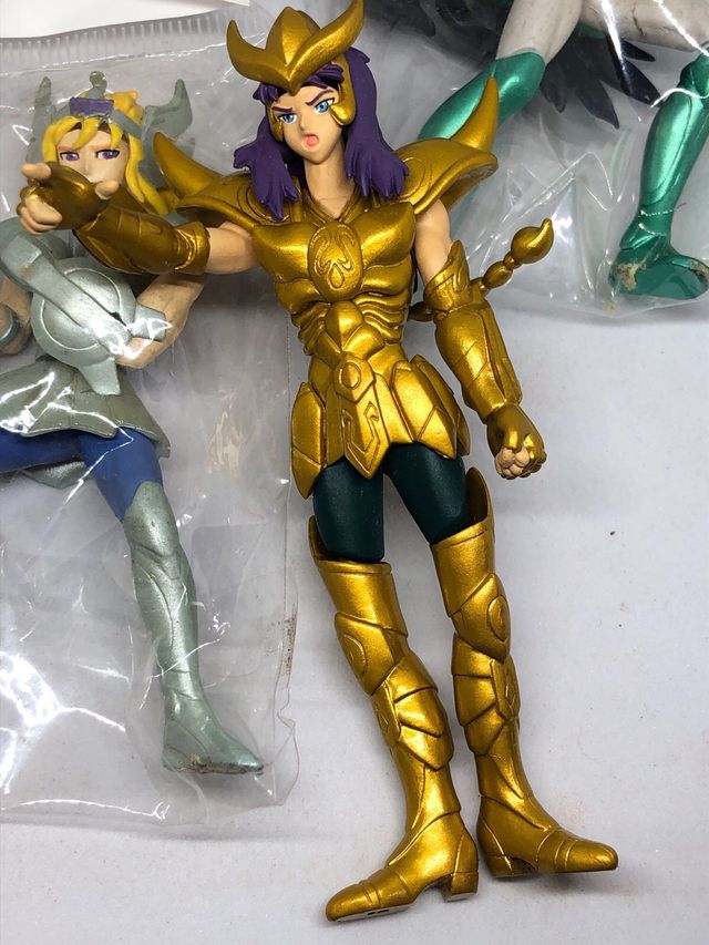 Statuette dei Cavalieri dello Zodiaco