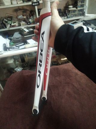 Horquilla Carbono Orbea y tubo de aluminio 