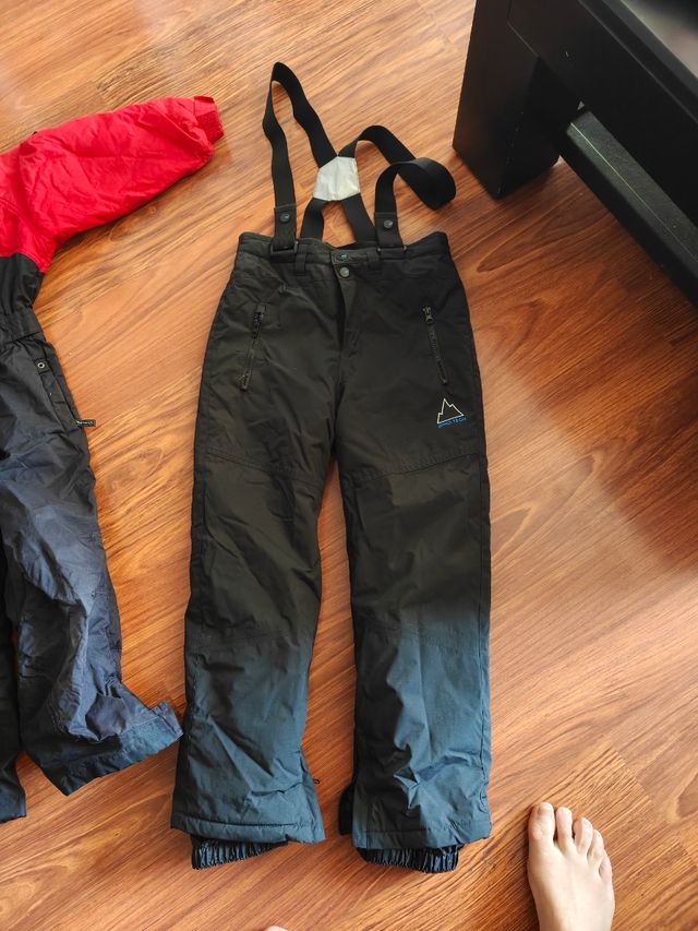 Pantalón y mono esquí