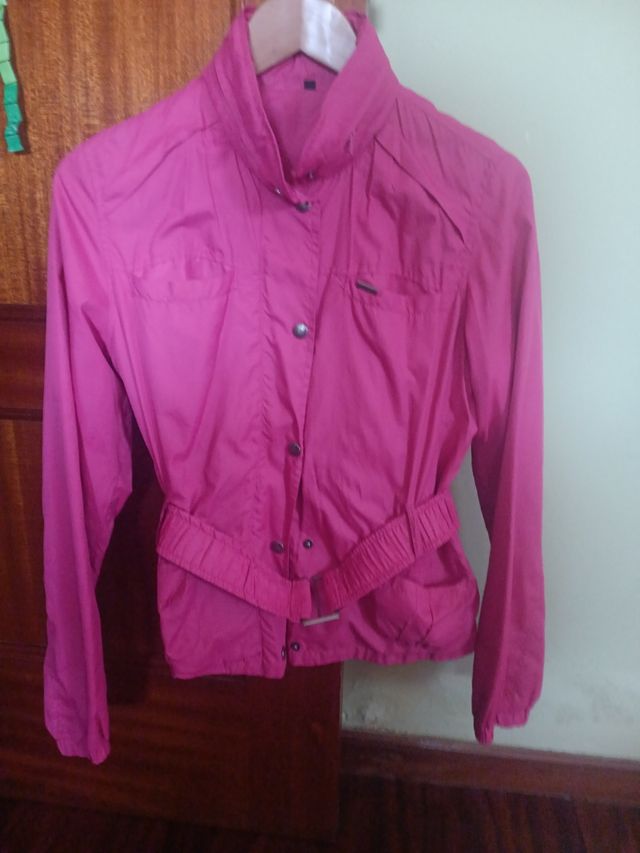 Chaqueta chubasquro
