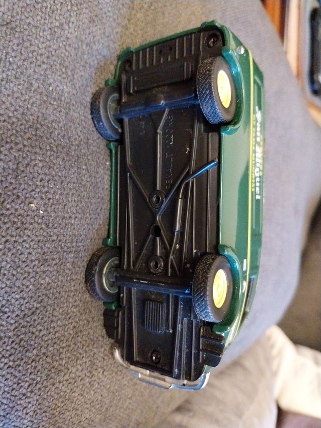 Camión San Miguel a escala