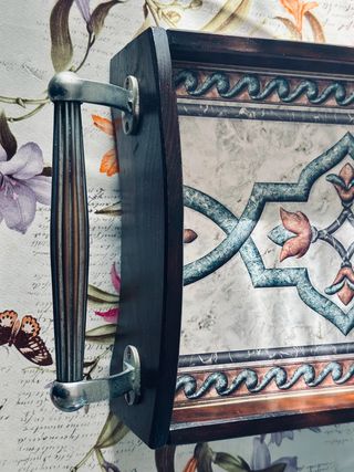 Vassoio cesta legno, maniglie metalliche vintage