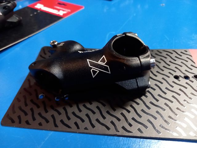 Potencia Bici TranzX 1.1/8" 31.8mm 35° 70mm