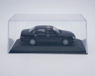 FORD SCORPIO SALOON 1995 1/43 MINICHAMPS