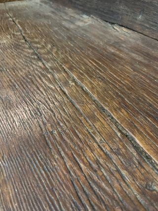 Antiguo banco de madera